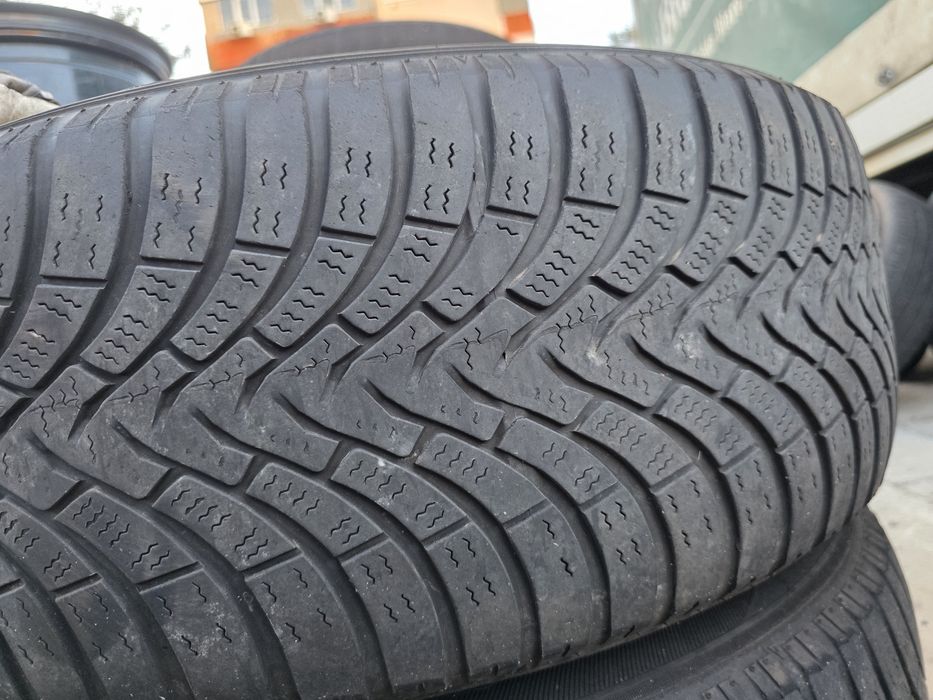 2бр Зимни гуми 235 60 17 - Falken