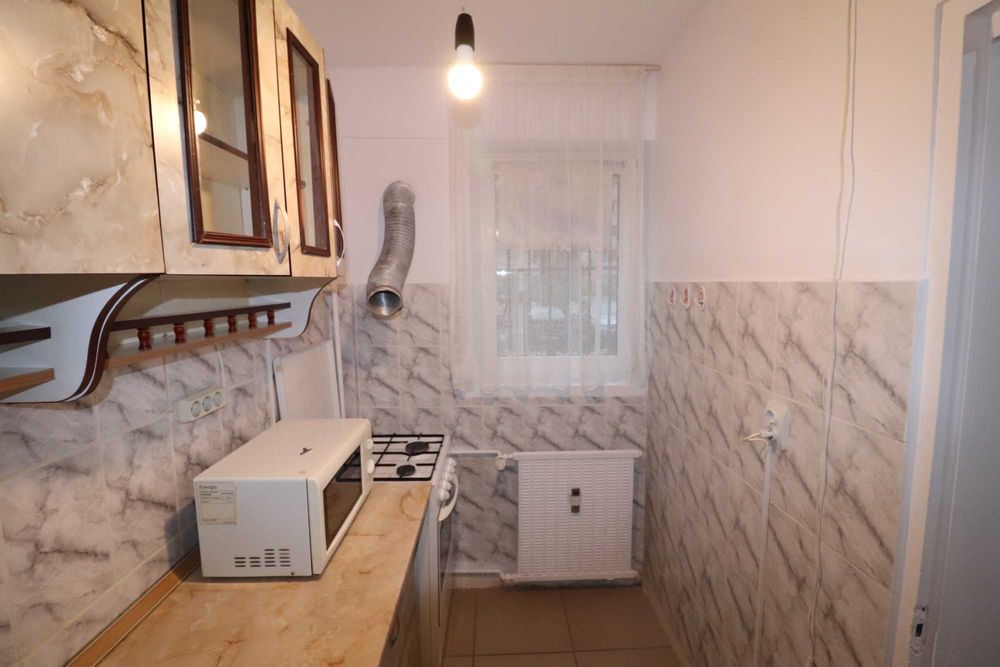 Garsoniera 32 mp, Titan, Str. C-tin Brâncuși, Bl. M13, Parter