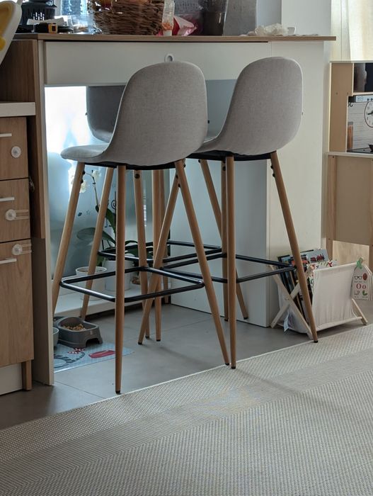 Insula bucătărie extensibilă/ masă bar pe comanda + scaune The Home