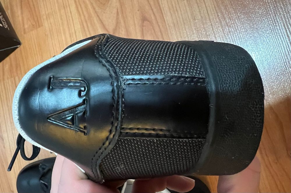 Оригинални кожени мъжки обувки Armani Jeans, черни, номер 42