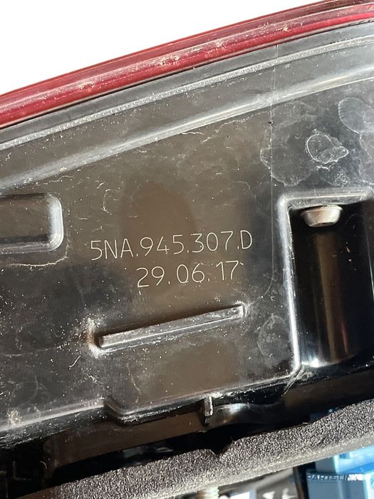 Lampa spate/Stop stanga spate haion VOLKSWAGEN TIGUAN  2016 - >