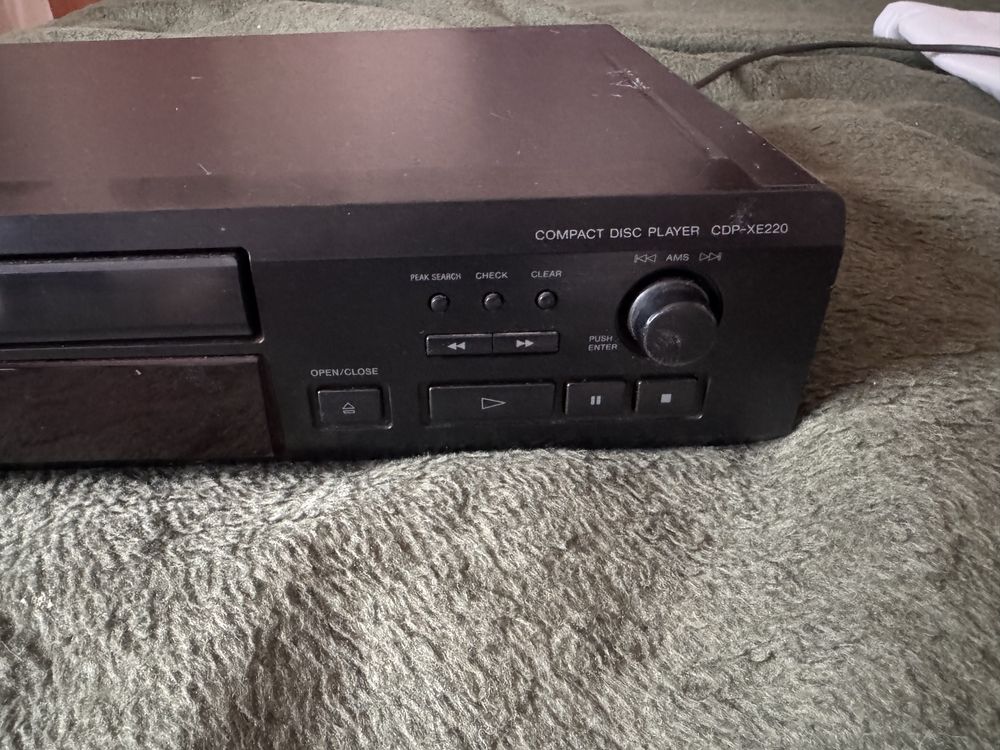 Sony CDP XE220 cd player