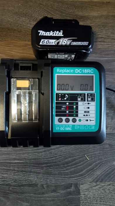 Incarcator pentru baterii makita