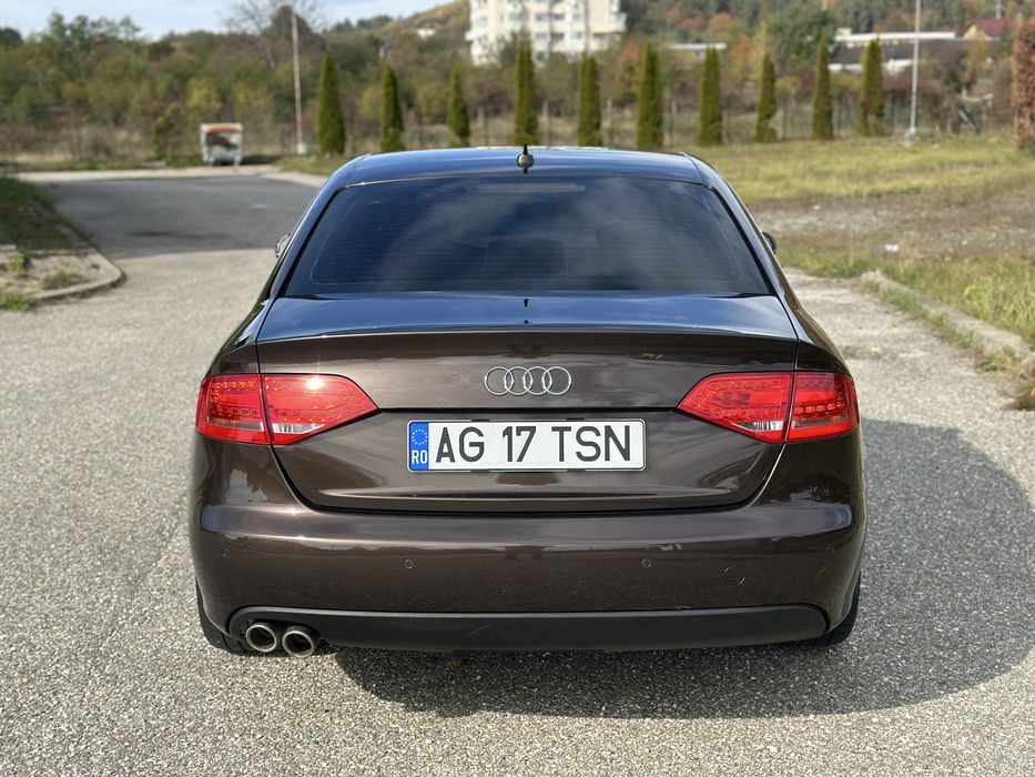 Audi A4 / Berlină / 2.0 TDI / 2012 / Mocca Brown / SportLine / EURO 5