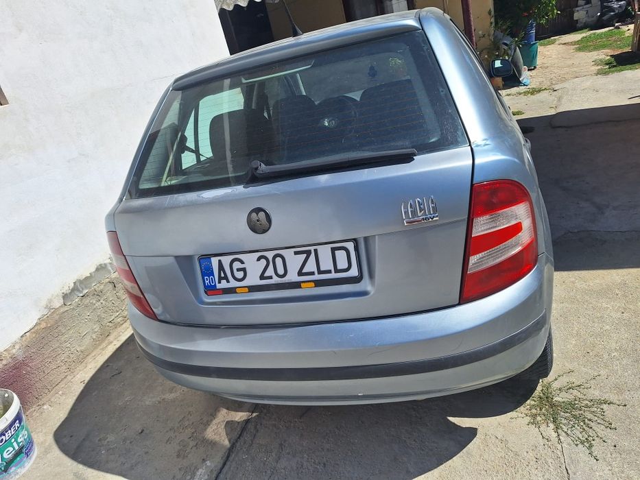 Vând Skoda Fabia 1.4 benzina