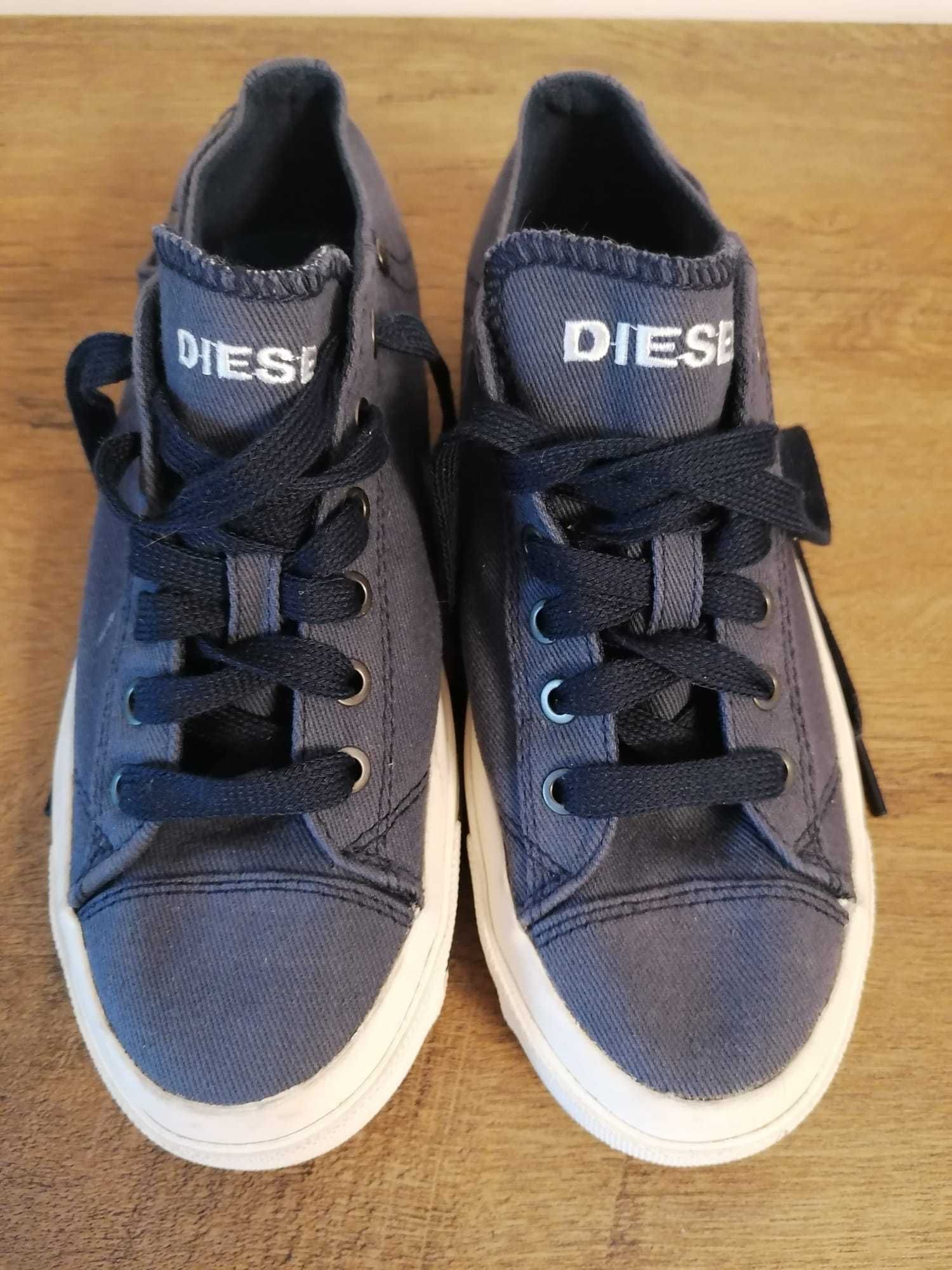 Tenisi Diesel bleumarin marime 38