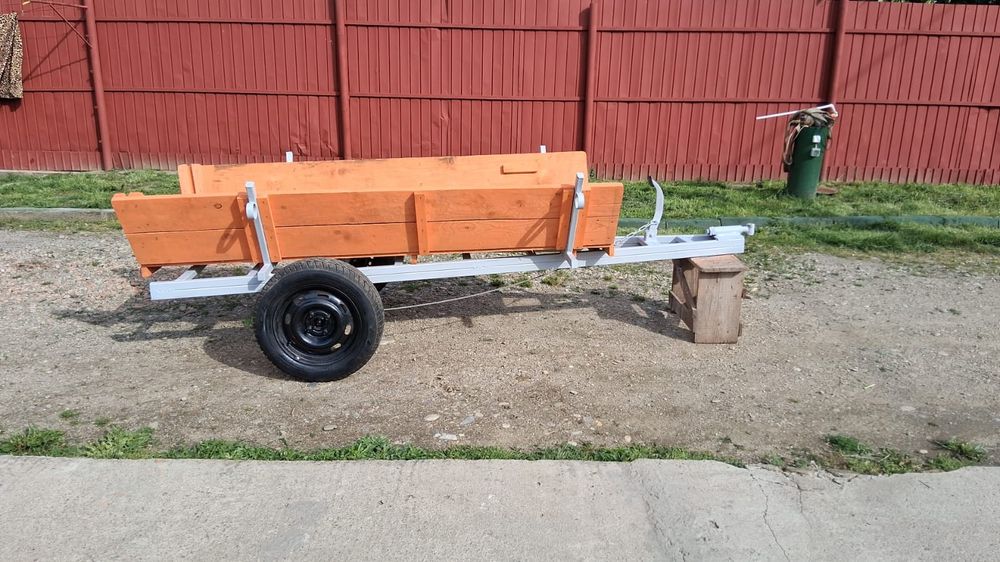 Vând Remorcute Motocultor