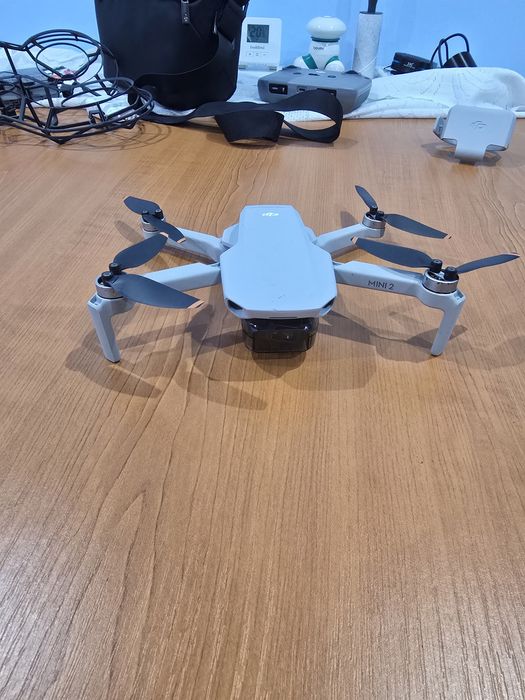 Drona DJI mini 2 fly more combo