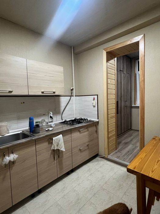 Продаю Метро Хамза 2-2-5 кирпичный дом