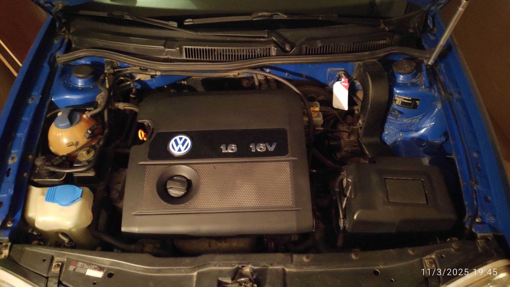 VW Golf 4 Electric Blue, an 2003, 1.6 16V. SPECIAL.