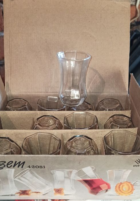 Домашни потреби,чаши и други