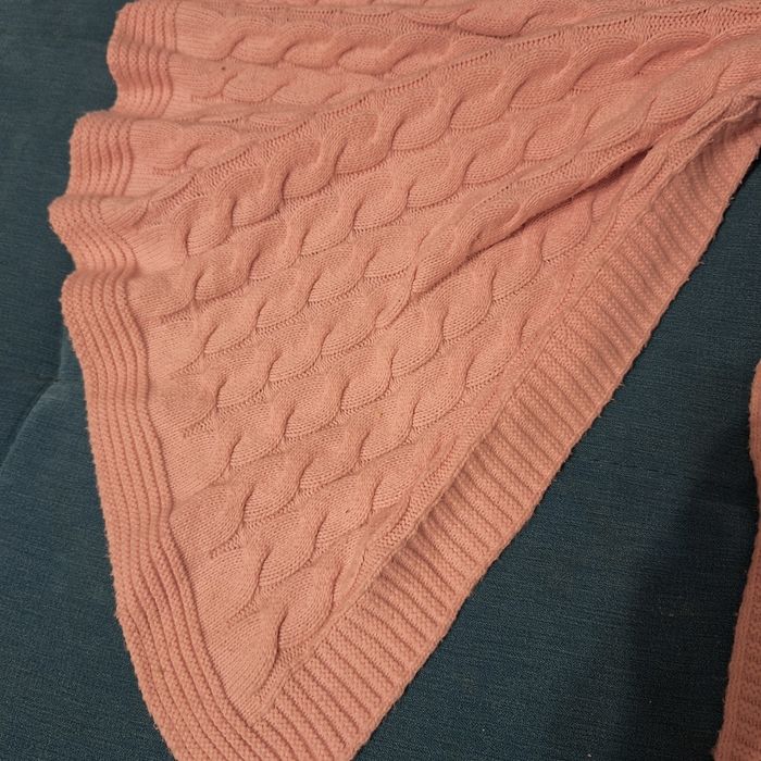 Patura tricotata, 104×104