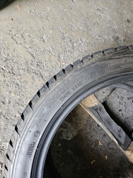 2 anvelope iarna 255 40 18 Goodyear