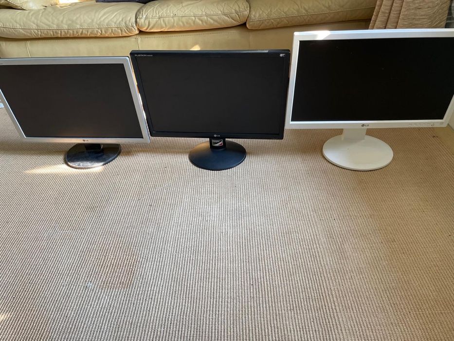 Vand monitoare LG