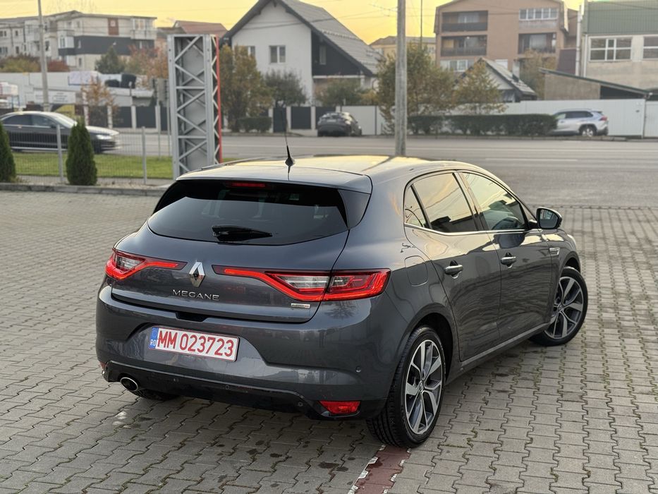 Renault Megane Bose /Navigatie mare/ Full Led/Park assist/ camera/Acc