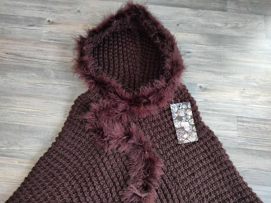 Намалено от 85лв- Пончо с естествен косъм от зайче, пелерина с качулка