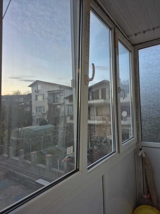 Тристаен апартамент под наем