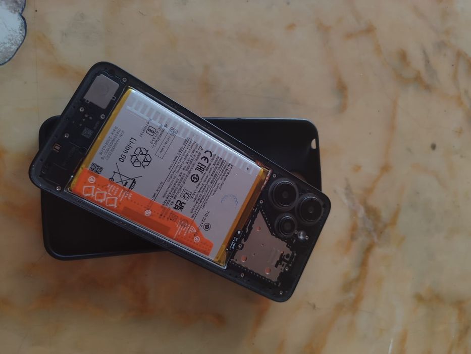 Срочно Redmi 12 продается