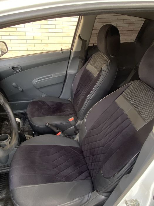 Kraskasi toza 1 pitnochasi bor orqa eshikda