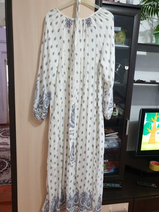 Продам платья  за