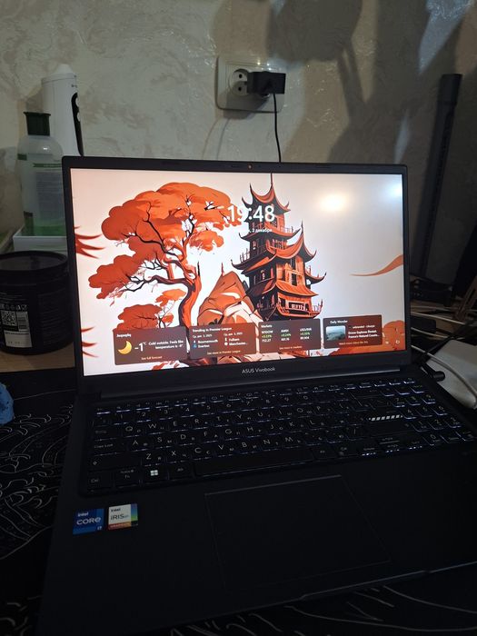 продаю Azus vivobook
