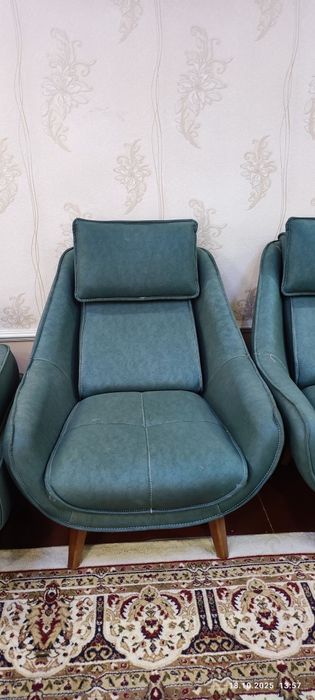 Продается Диван кресло + пуфик