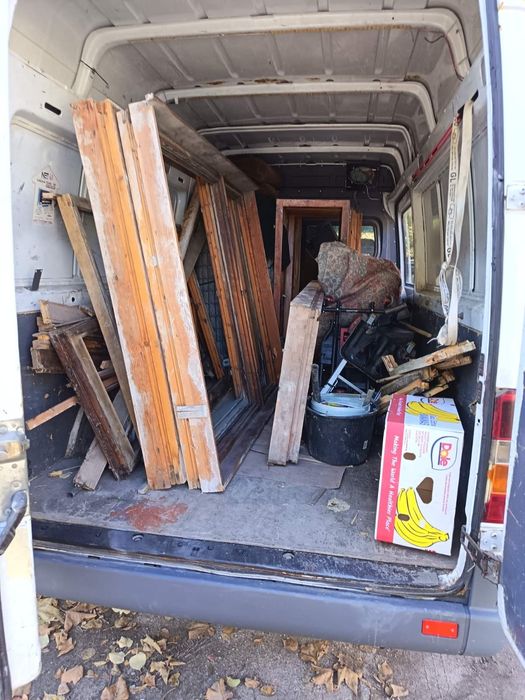 Чисти,изнася,извозва,подръжка,