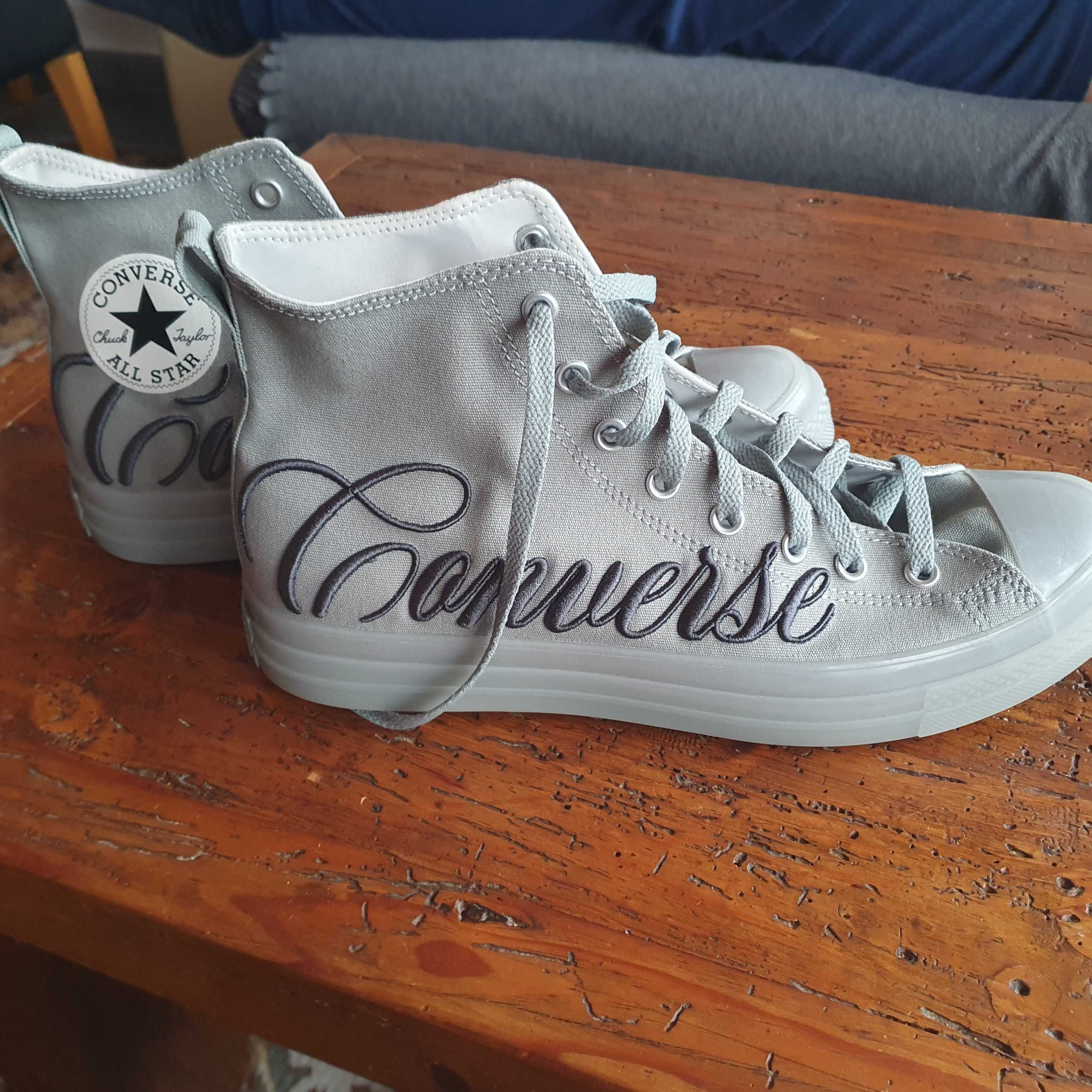 Кецове Converse  .