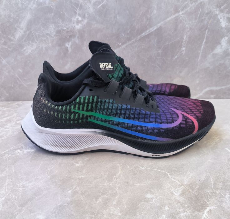 Nike Air Zoom Pegasus 37 номер 40,5