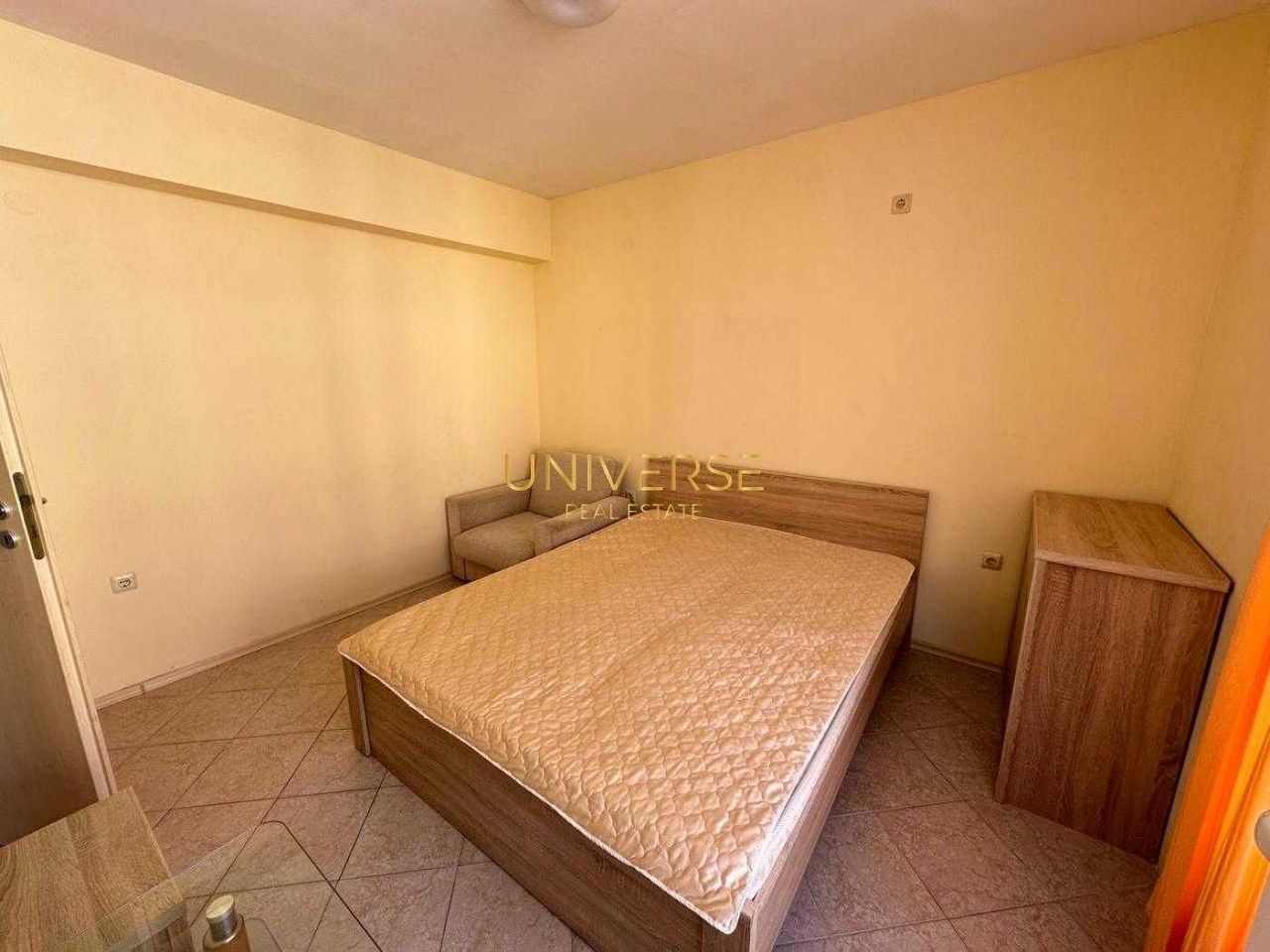 Продава се Двустаен апартамент в к.к. Слънчев бряг - 57 кв.м за 1079 €/кв.м - Снимка #2