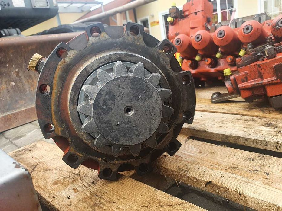 Reductor de rotire excavator O&K MH City, 1975858,