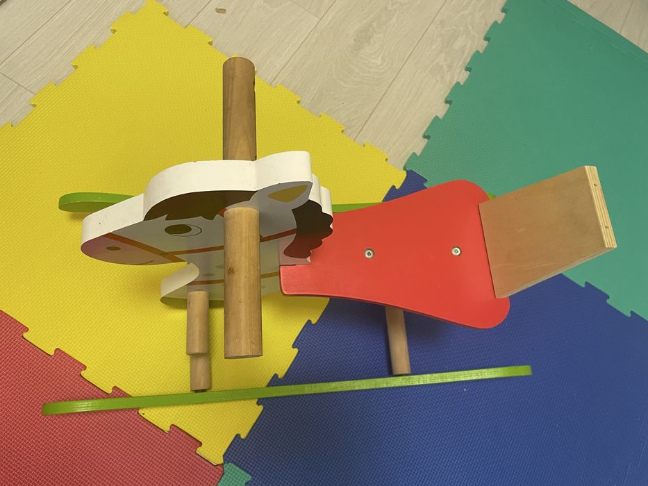 Люлеещо се конче