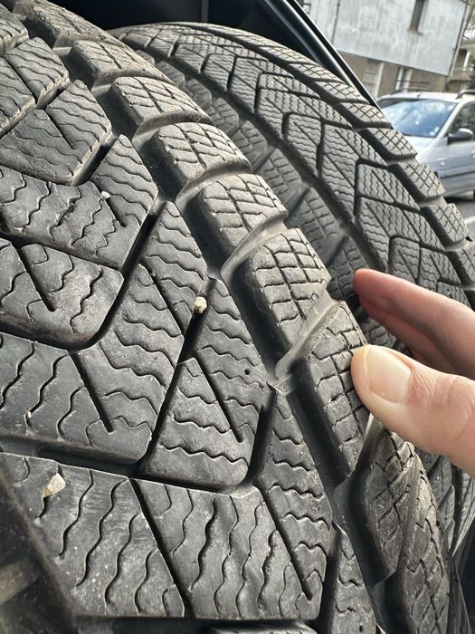 4 броя зимни гуми Pirelli Sotozero 245 50 19