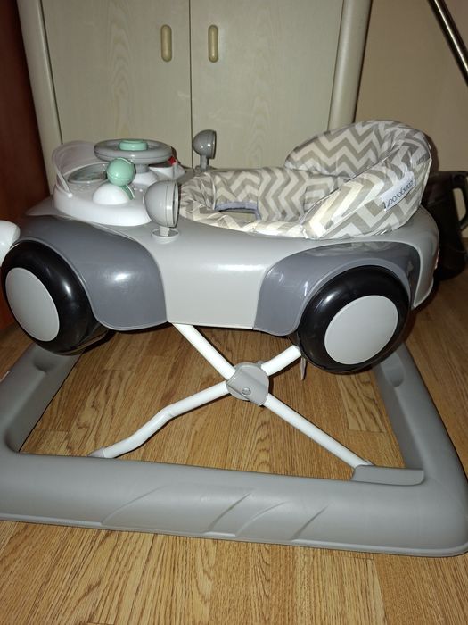 бебешка проходилка Cangaroo Shelby.