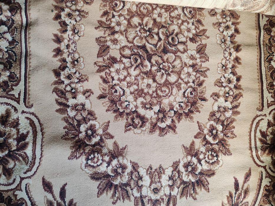 Продам ковёр 150х230