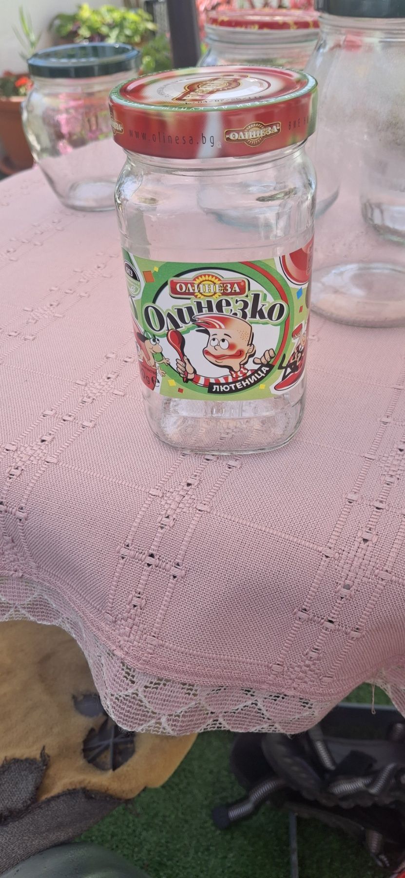 Буркани малки и големи