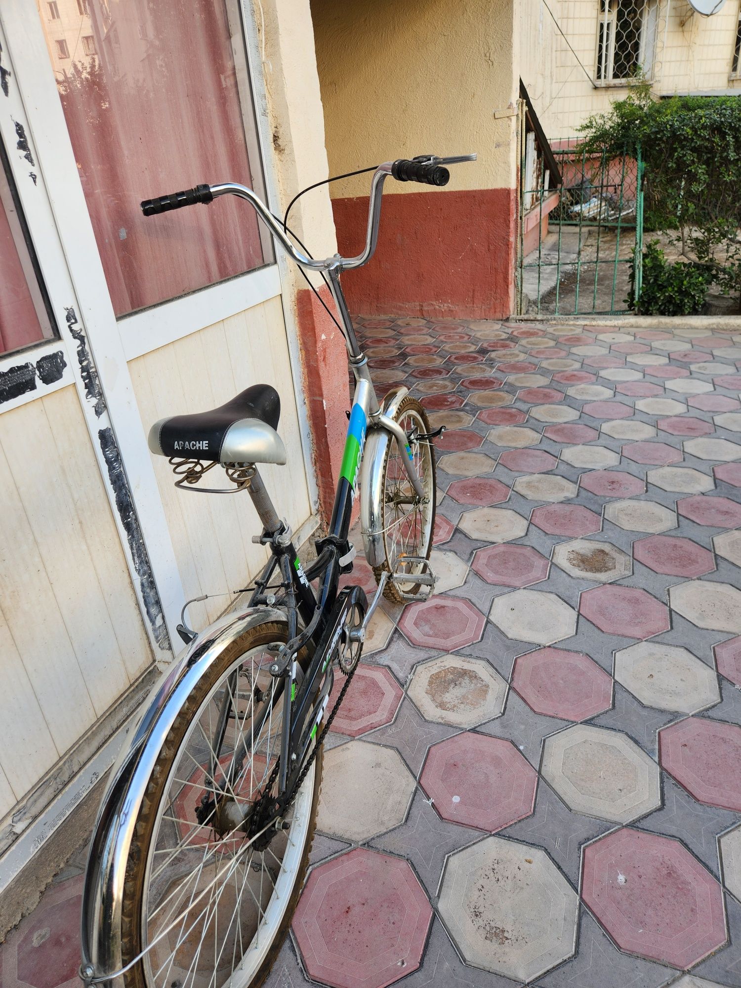 Apache veloseped