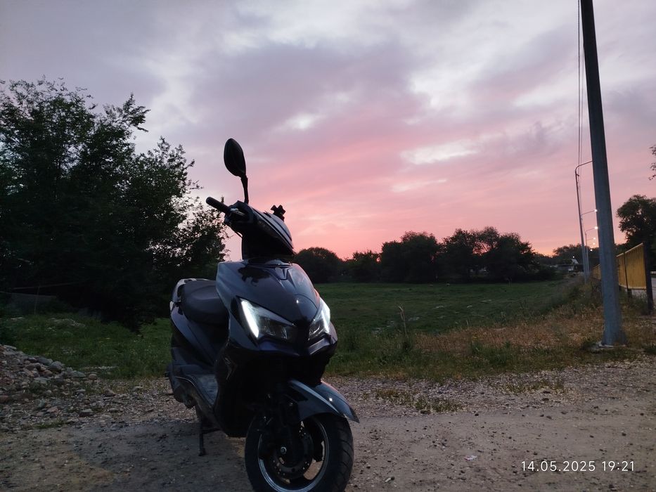 М8 про Li-Ya 150cc
