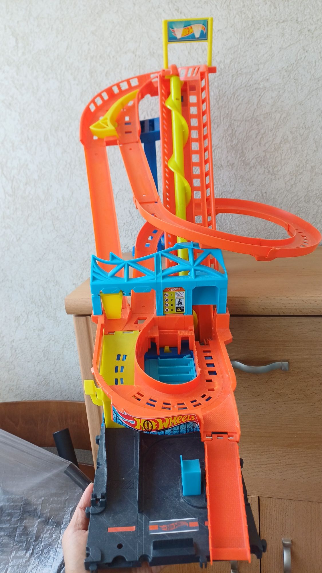Писти hot wheels и автовоз hot wheels