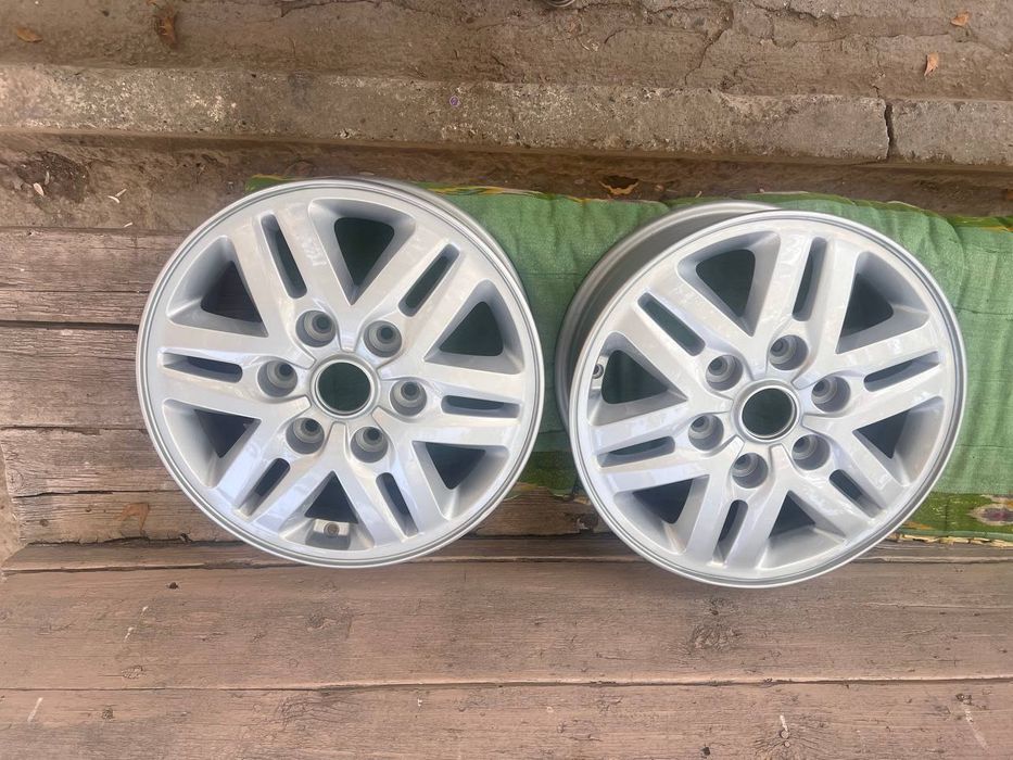 Срочно продается диски на машину Hyundai 2 штуки