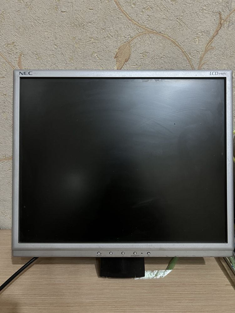 Монитор NEC LCD190V