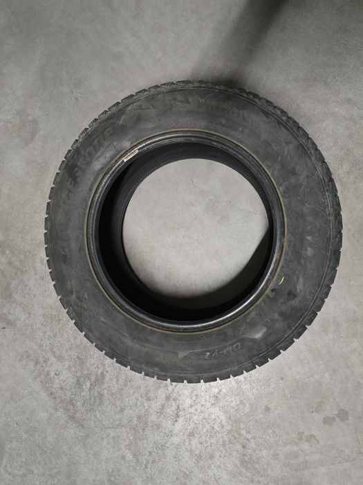 235/65/17 Bridgestone Blizzak DM-V2