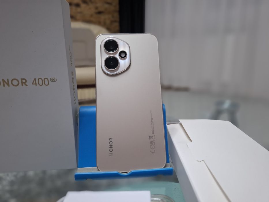 Honor 400 256GB, garantie iulie 2027, Desert gold, ca nou