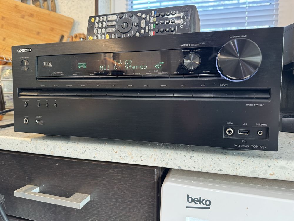 Onkyo TX-NR717 resiver