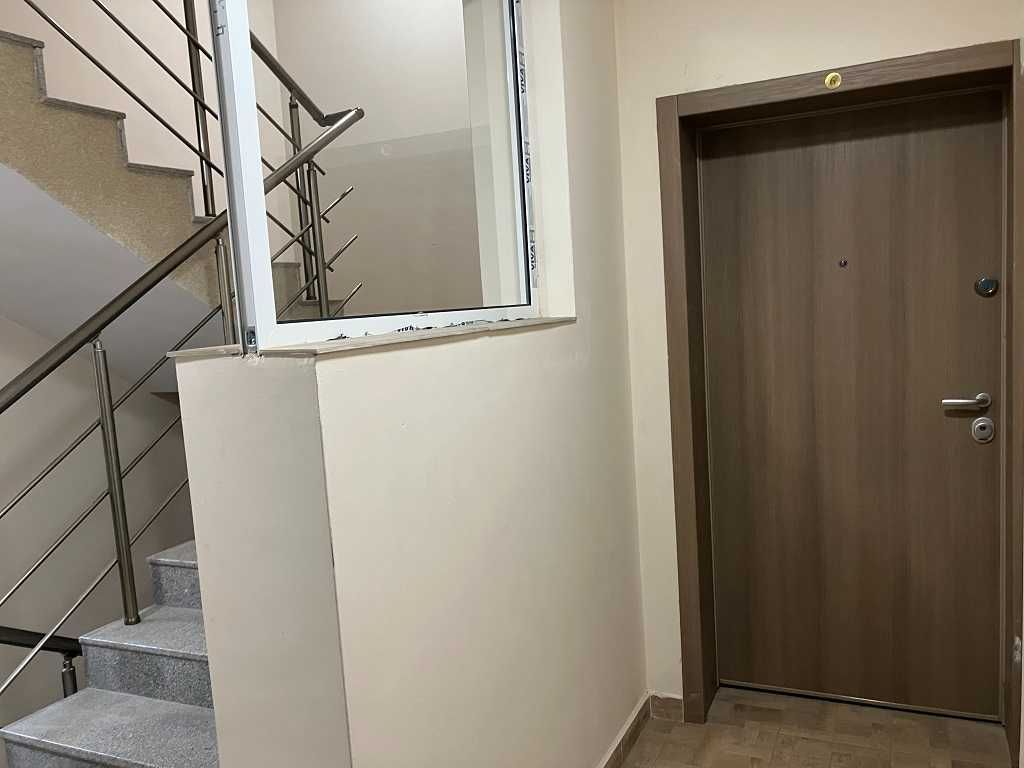 Продавам тристаен апартамент гр.София кв.Манастирски ливади-запад