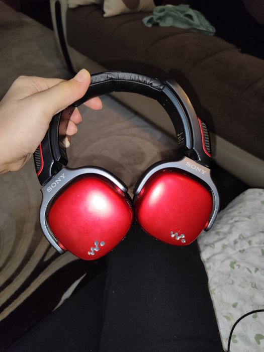 беспроводной наушник SONY
