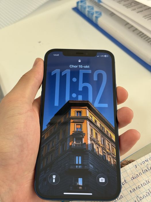 Iphone 12 64GB ideal