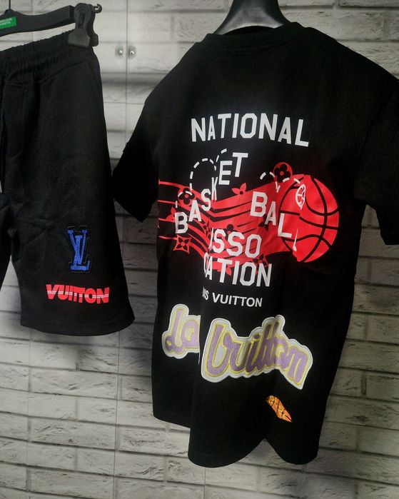 Luis Viton летен екип