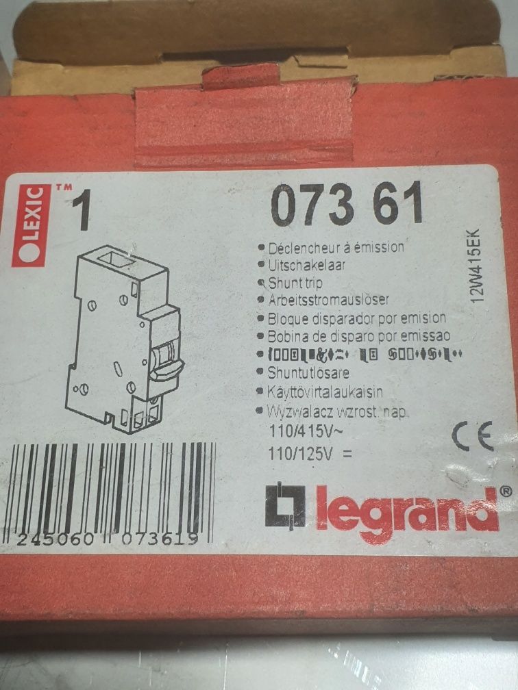 Расцепитель Legrand 220V. Для защиты от перепадов напряжения.