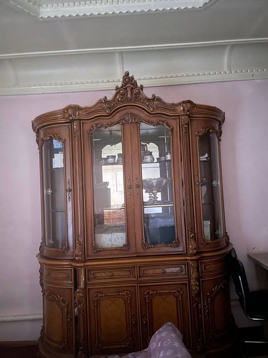 Mexmonxona Kamod sotiladi